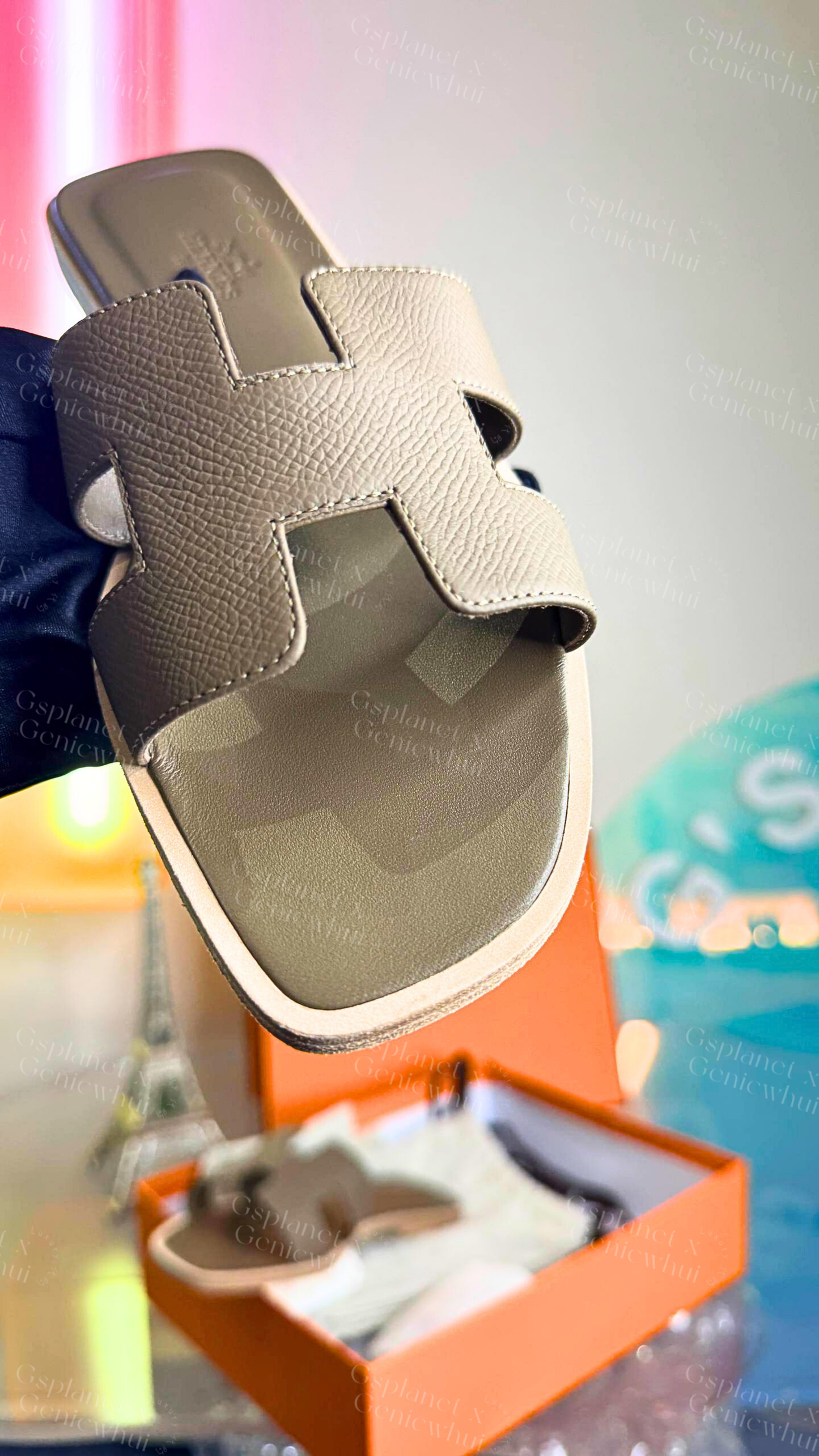 Hermès Oran Sandal Etoupe