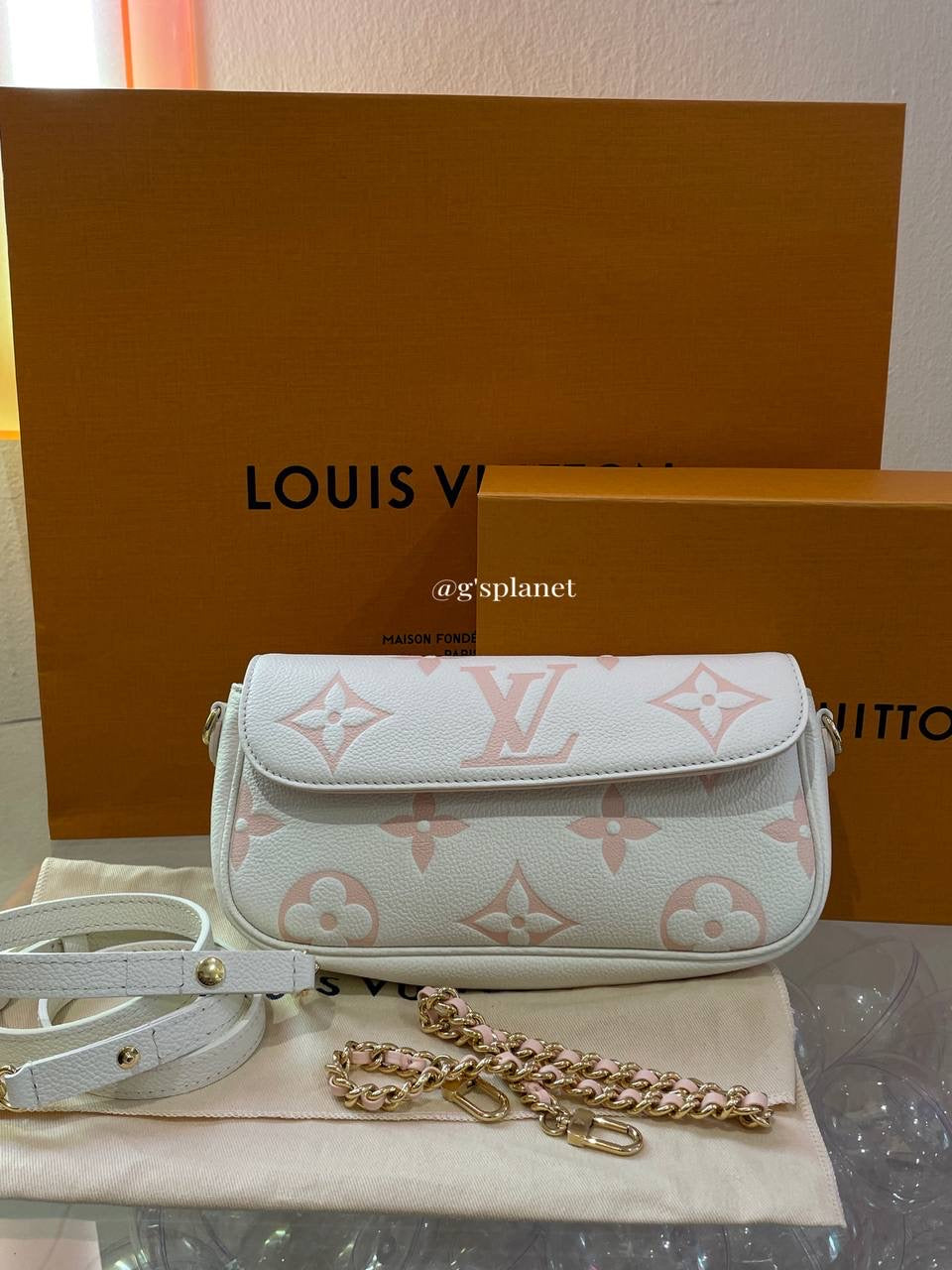 LV Wallet on Chain Ivy