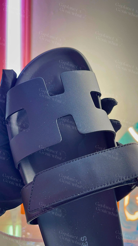 Hermès Chypre Sandal 经典爆款凉鞋 - All Black