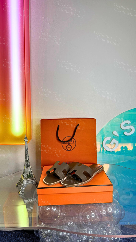 Hermès Oran Sandal Etoupe