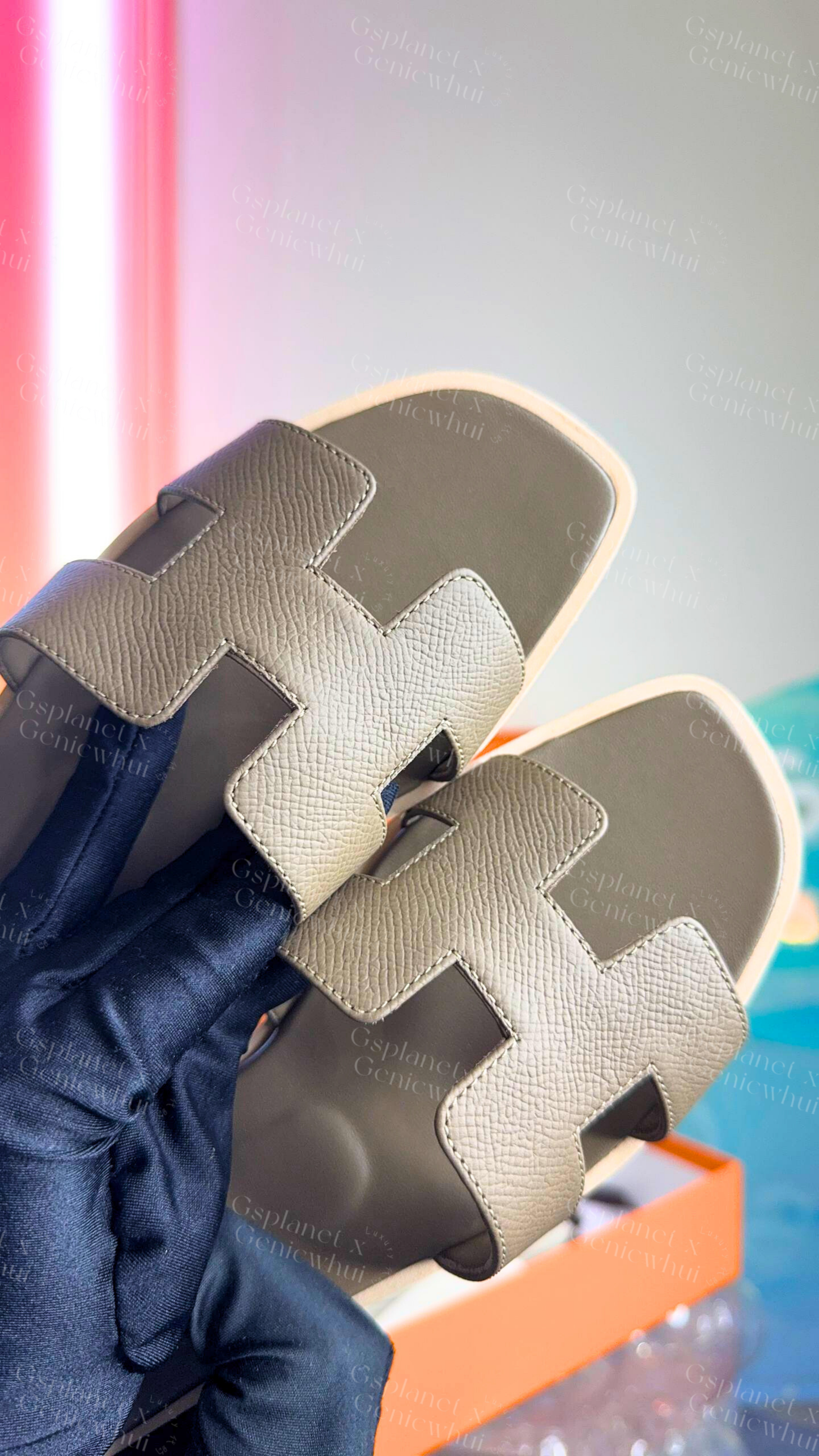 Hermès Oran Sandal Etoupe