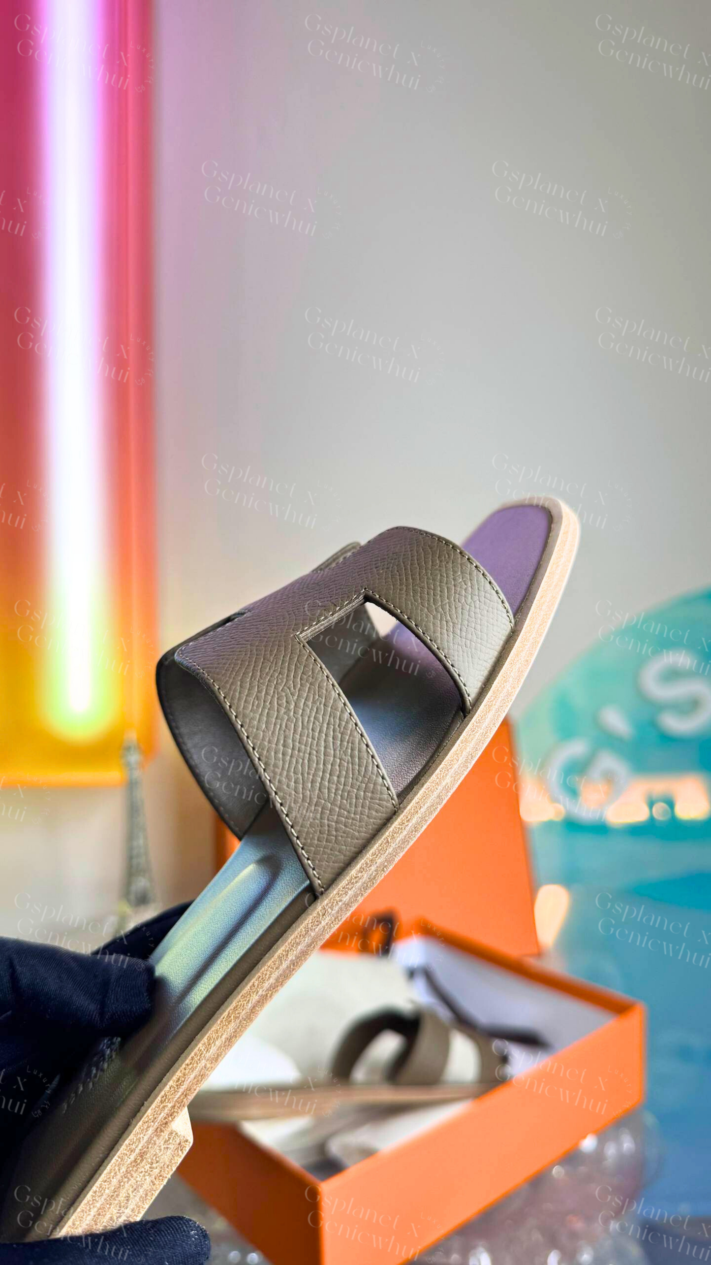 Hermès Oran Sandal Etoupe