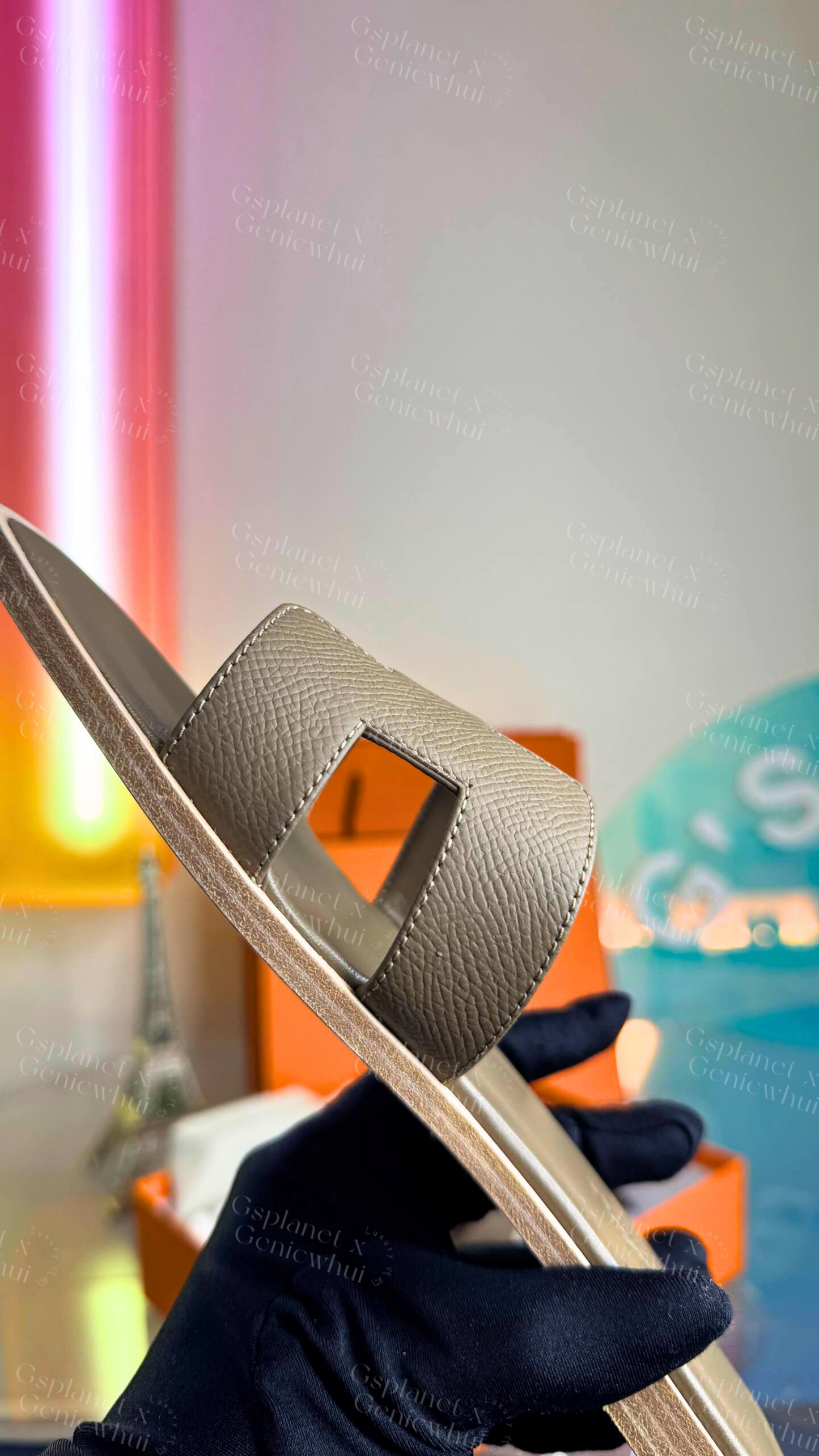 Hermès Oran Sandal Etoupe