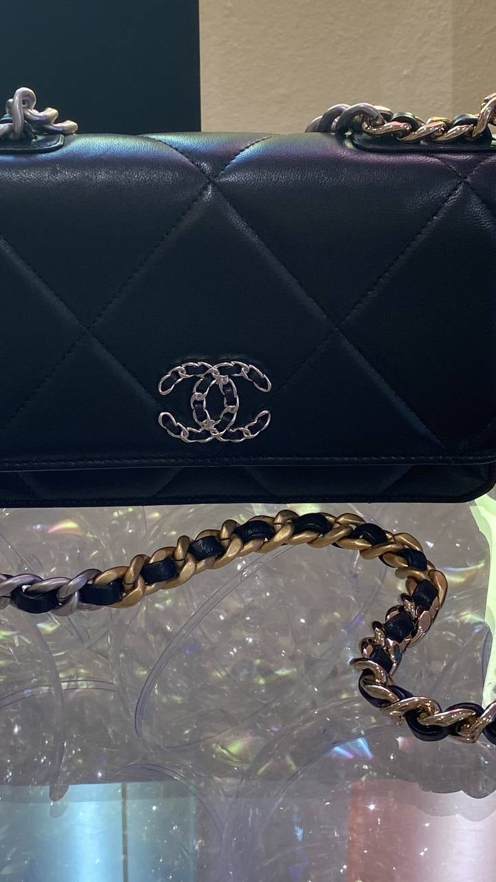 CHANEL 19 CLUTCH WITH CHAIN