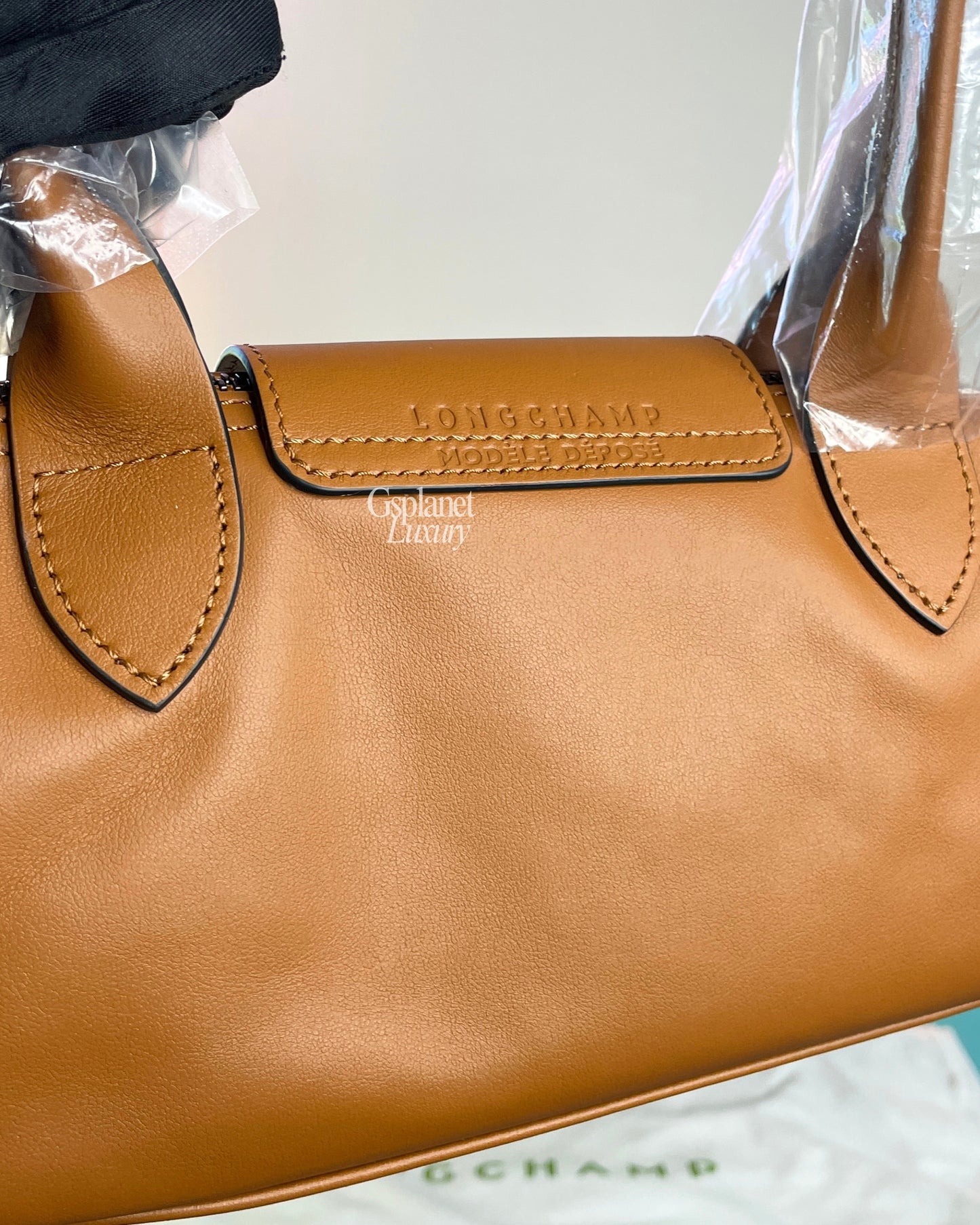 Le Pliage Xtra M Shoulder Bag Cashew - Leather