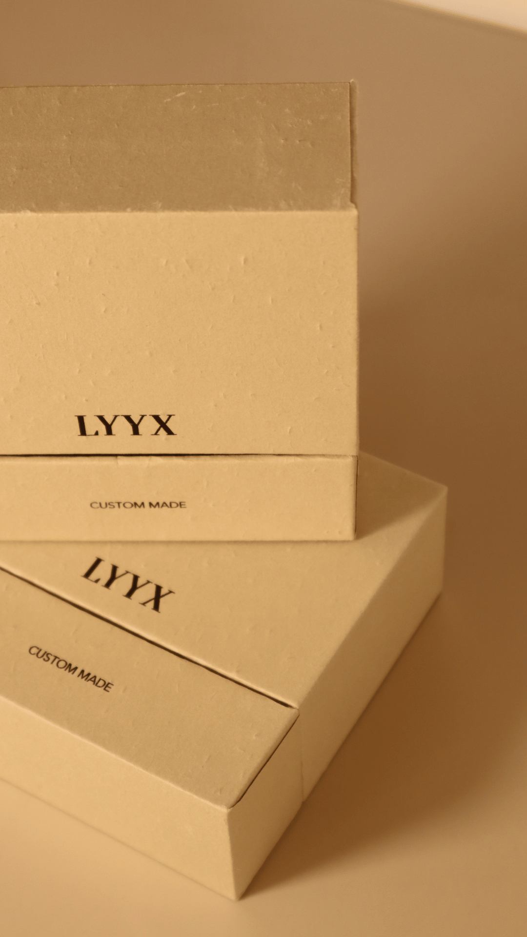 LYYX | Box 01