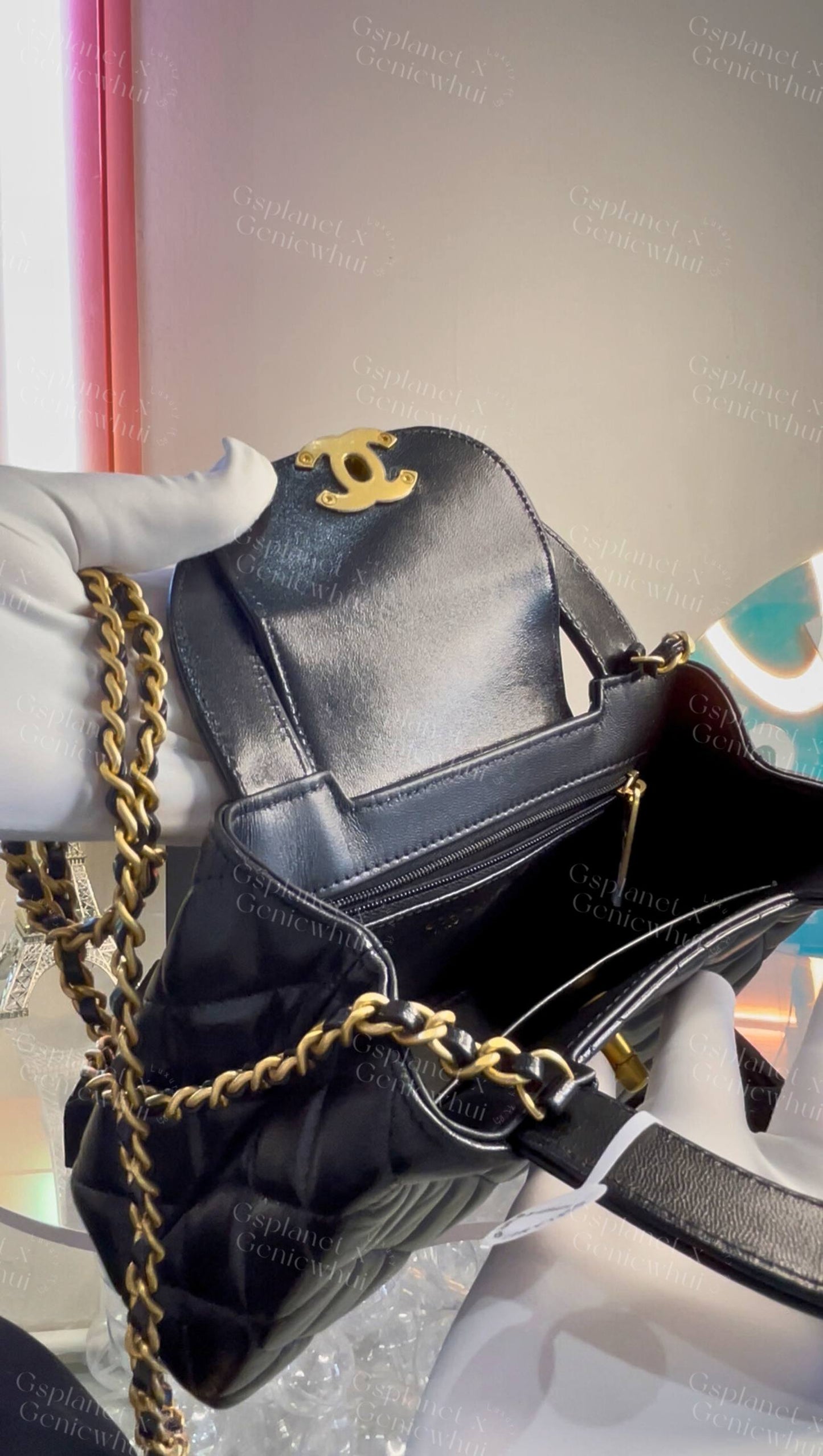 Chanel 25 Kelly - Black / GWH