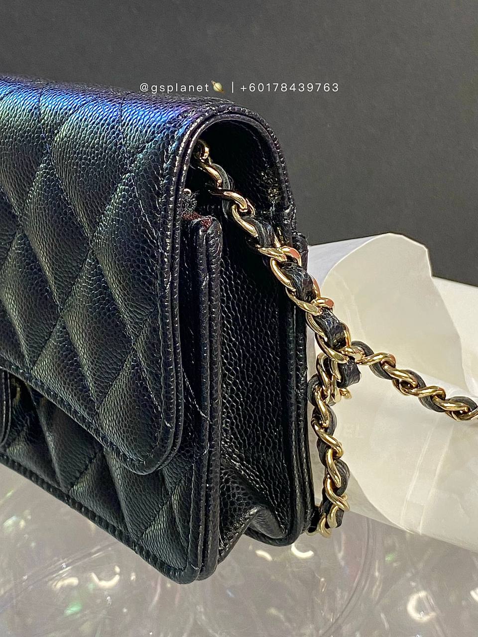 CHANEL Classic Wallet On Chain