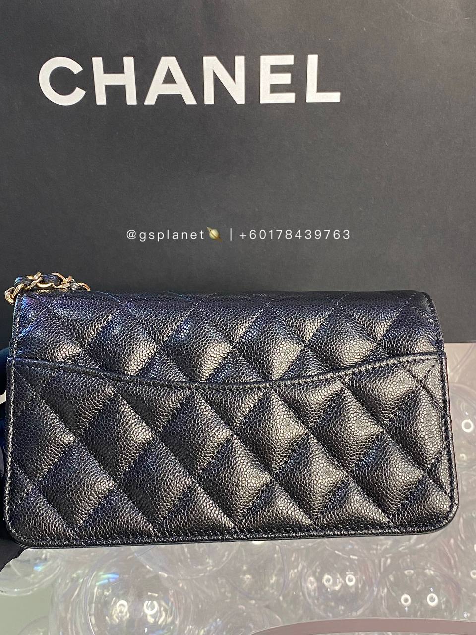 CHANEL Classic Wallet On Chain