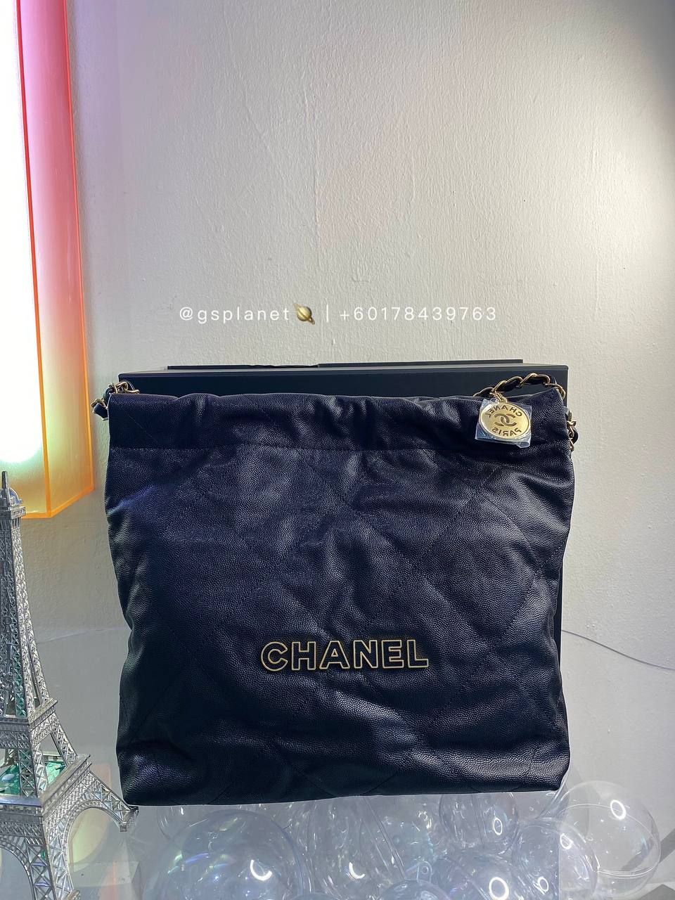 CHANEL 22 Handbag