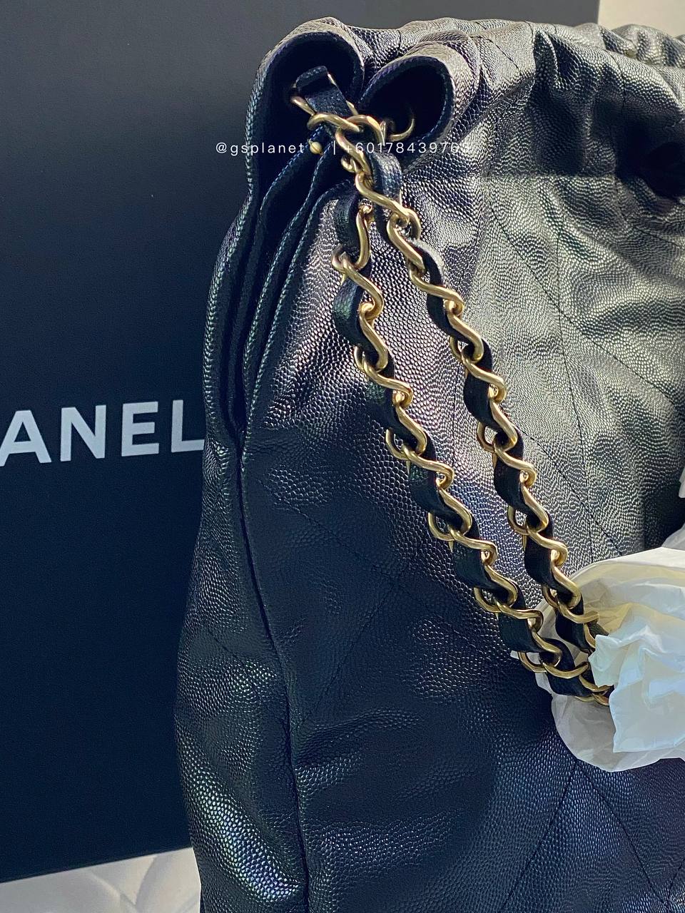 CHANEL 22 Handbag