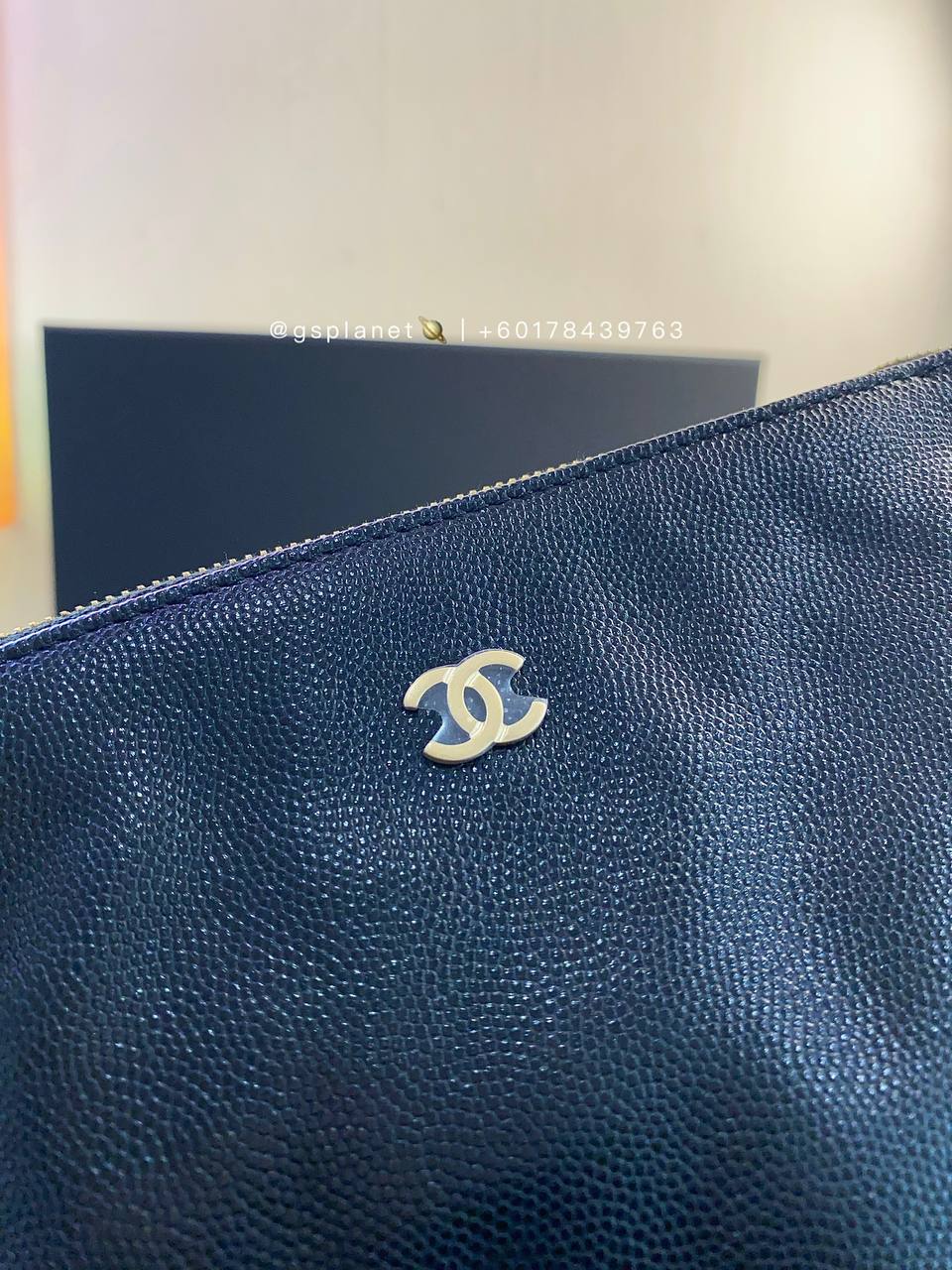 CHANEL 22 Handbag