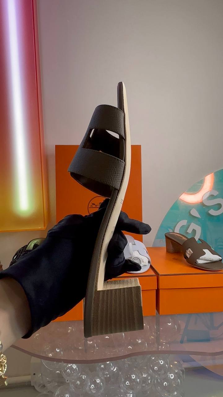 Hermès  ORAN SANDAL