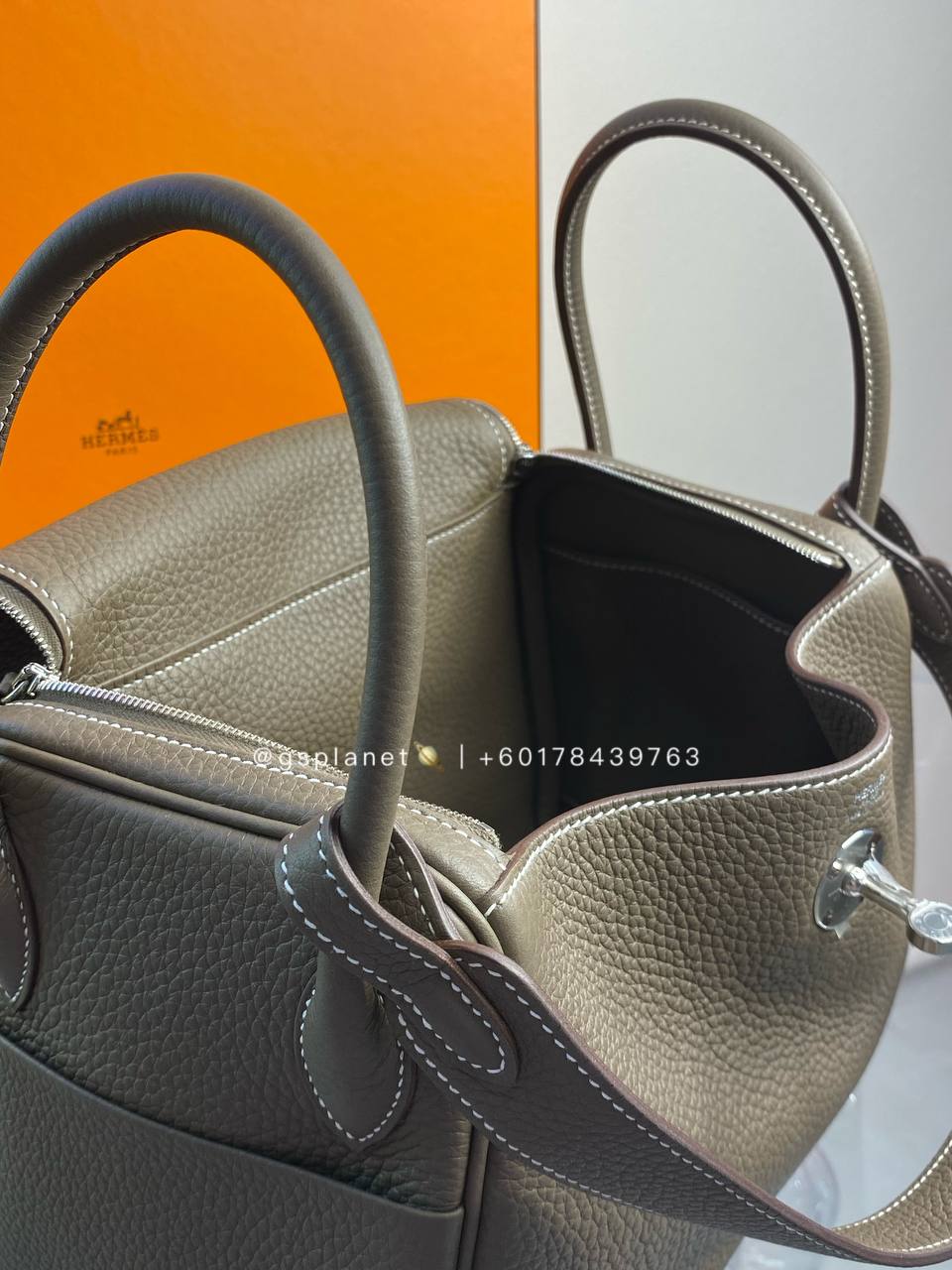 HERMES Lindy 26