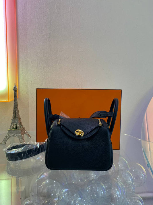 HERMES MINI LINDY黑金扣