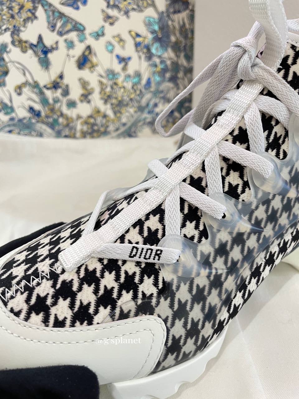 Dior D-Connect Sneaker