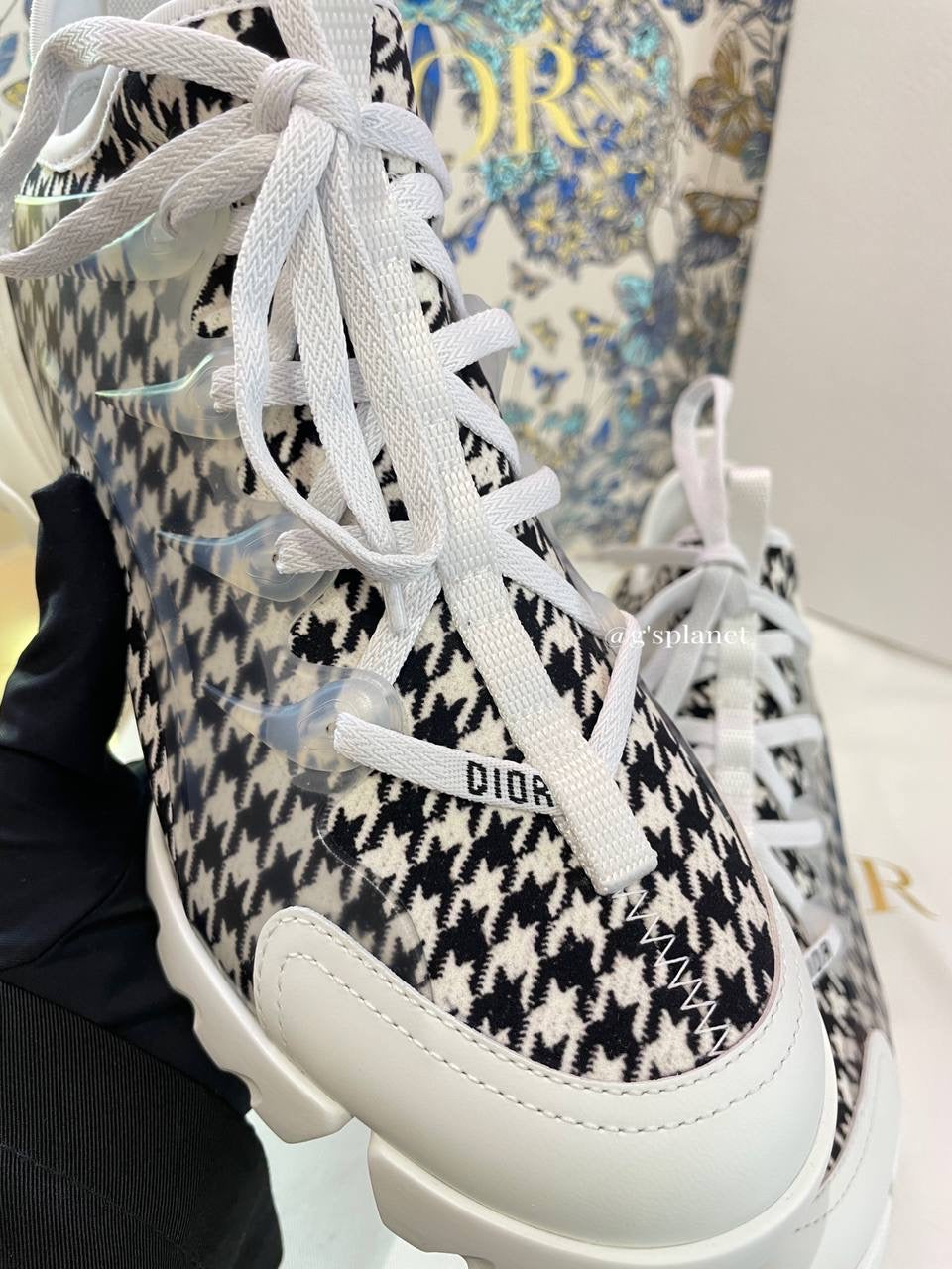 Dior D-Connect Sneaker