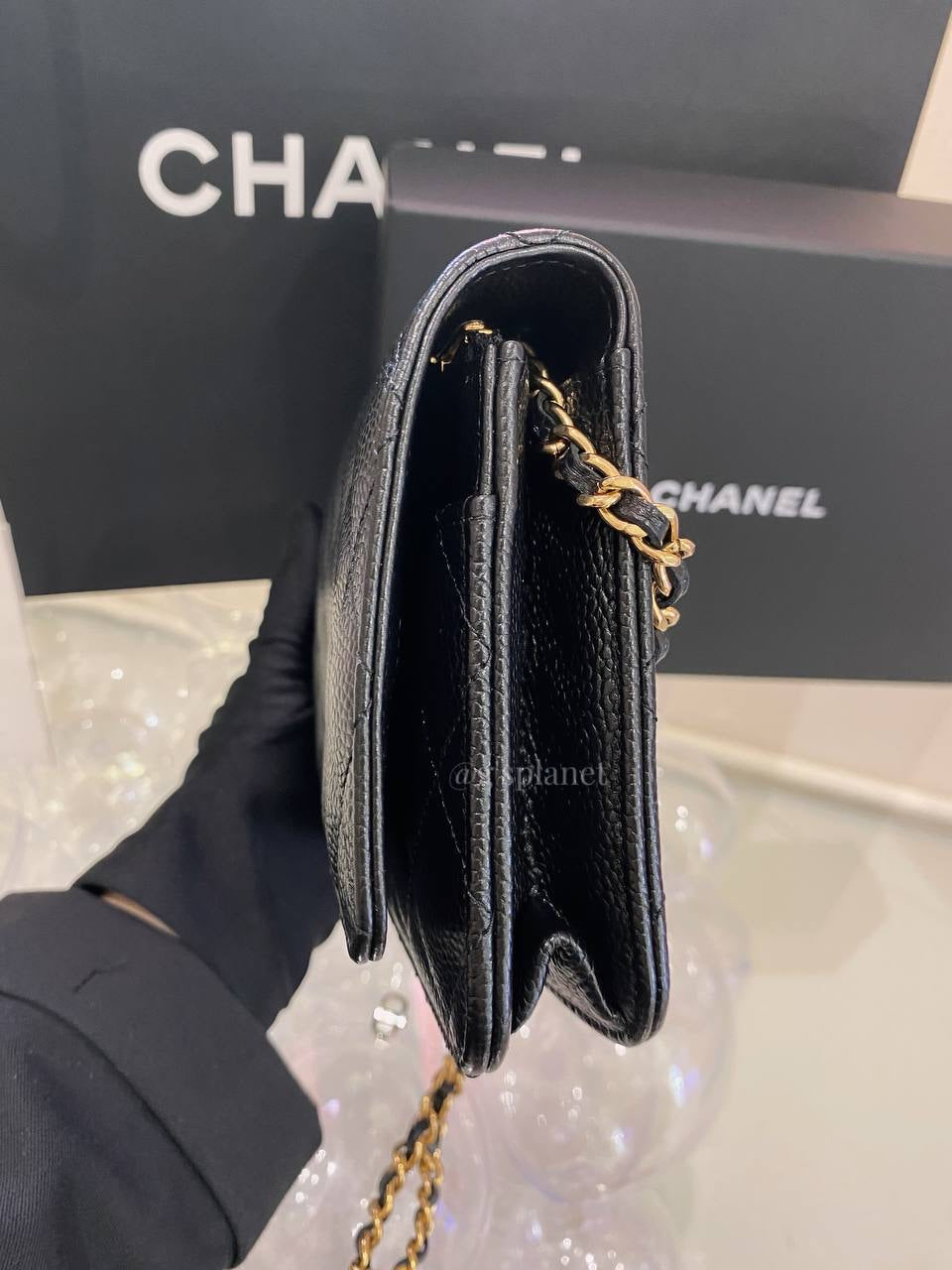 CHANEL WOC CLASSIC FLAP