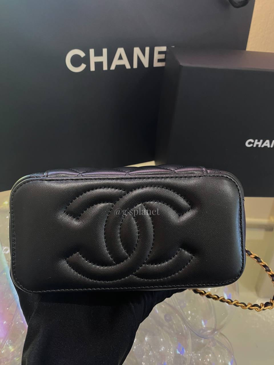 CHANEL VANITY