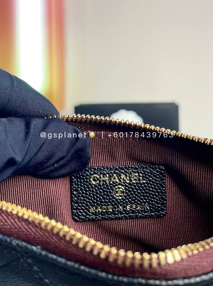 Chanel CLASSIC SMALL ZIPPED POUCH