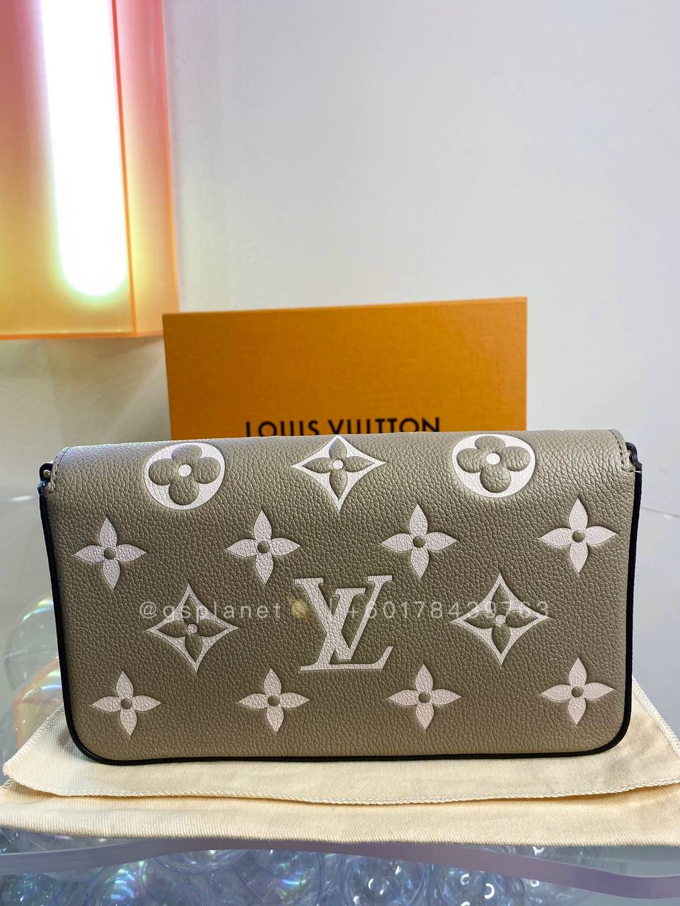 LV Pochette Félicie