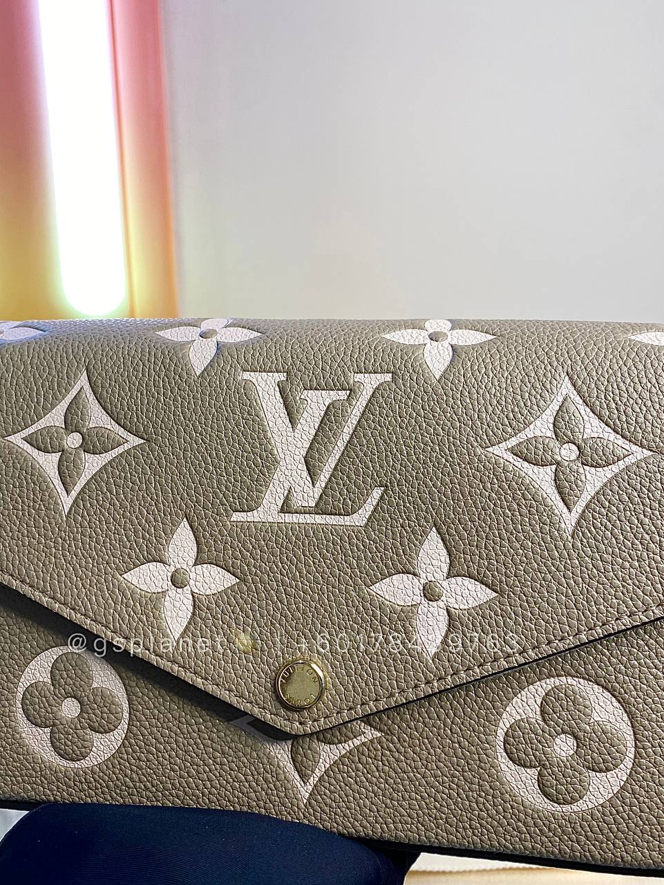 LV Pochette Félicie